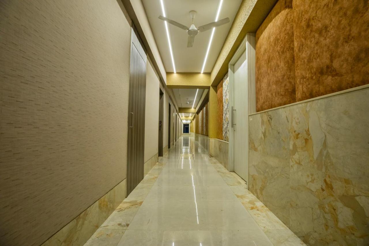 The Thane Club エクステリア 写真